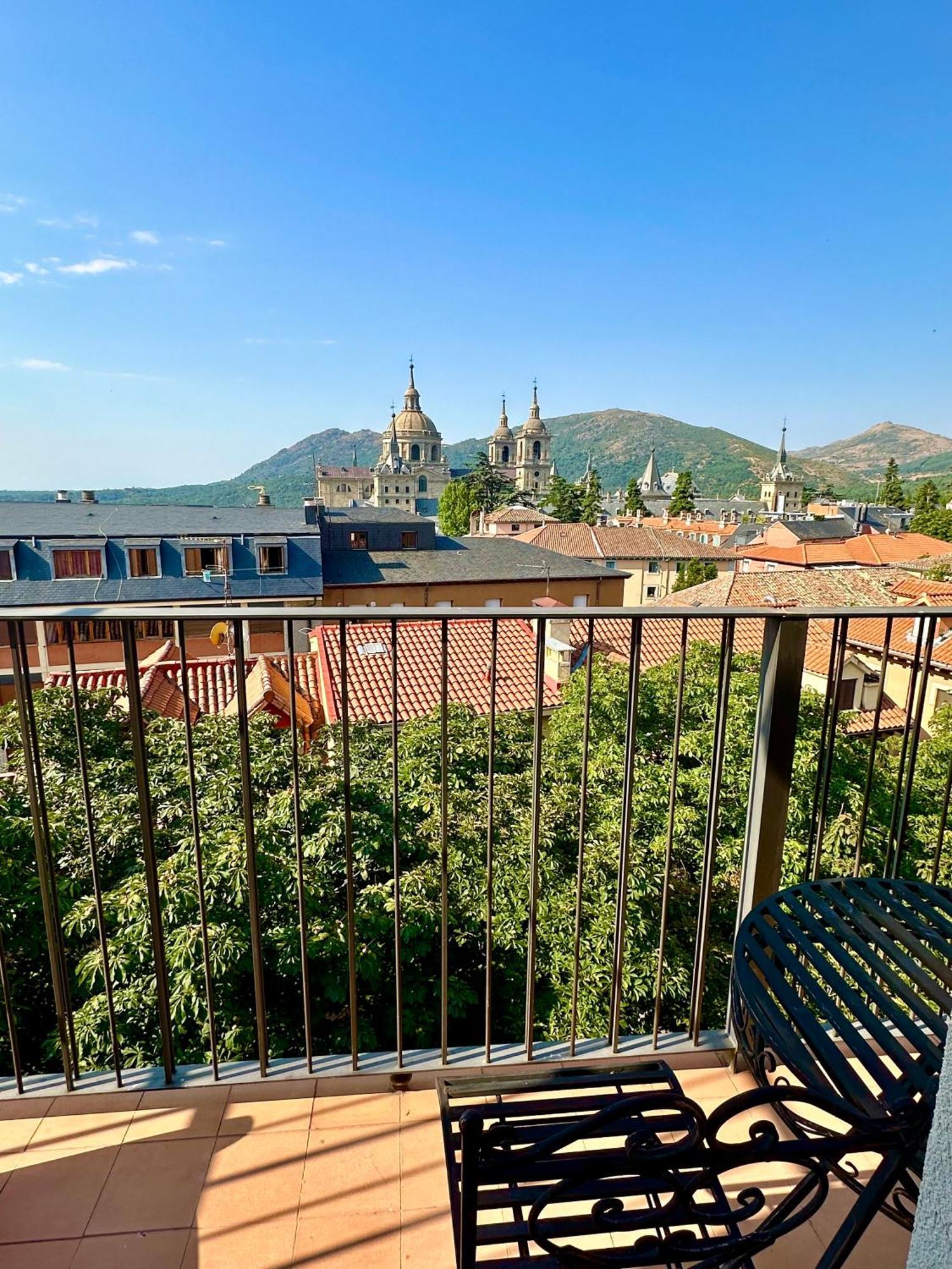San Lorenzo Suites San Lorenzo de El Escorial Dış mekan fotoğraf