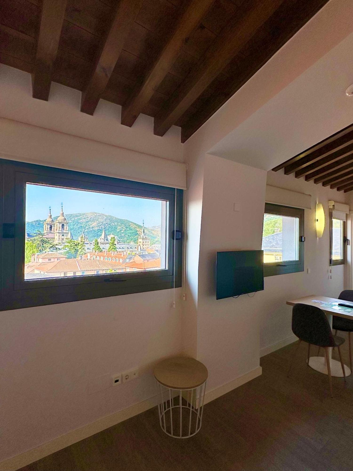San Lorenzo Suites San Lorenzo de El Escorial Dış mekan fotoğraf